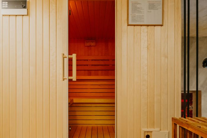 Zunanji ambient ob wellnessu.